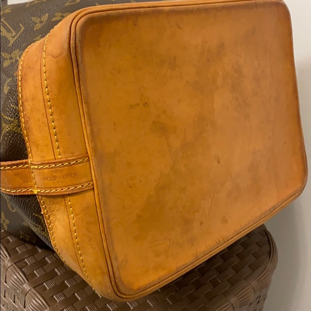 ๐SOLD๐ Louis Vuitton Bucket GM - Picture 14 of 16